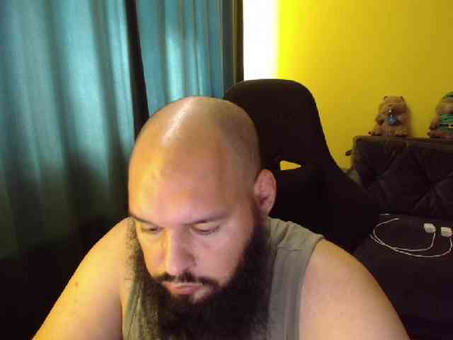 GuesssWho24