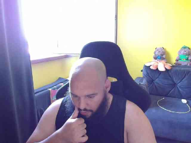 GuesssWho24