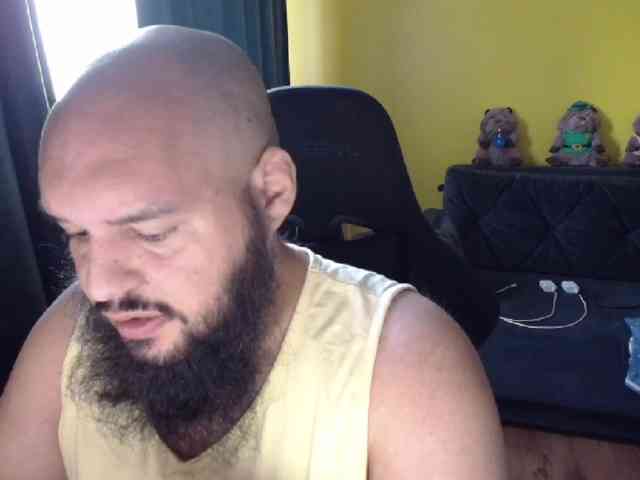 GuesssWho24