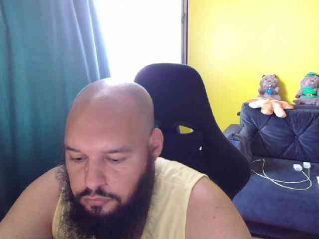 GuesssWho24