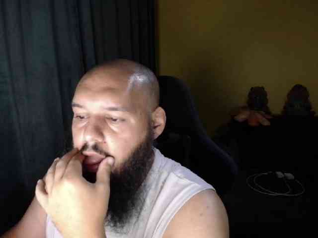 GuesssWho24