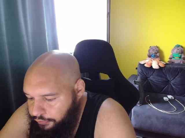 guessswho24