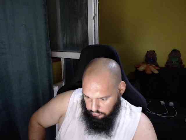 GuesssWho24