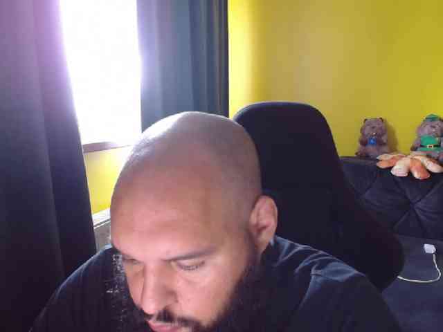 guessswho24