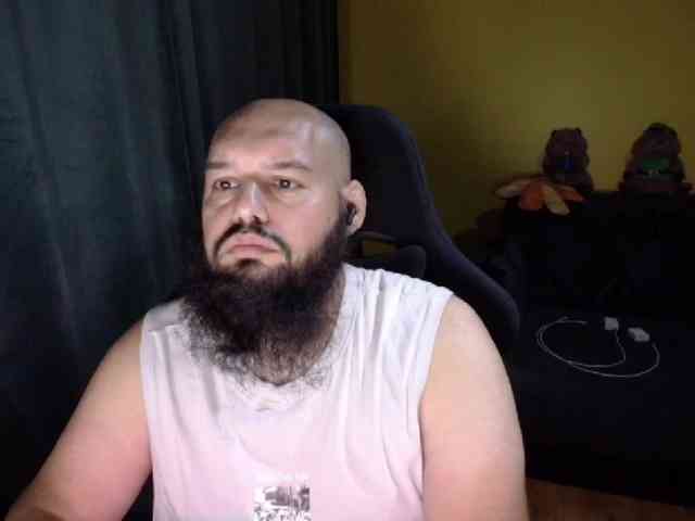 GuesssWho24