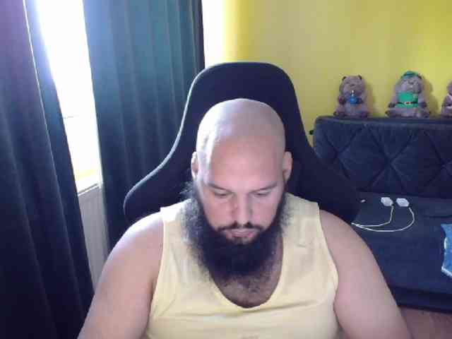GuesssWho24