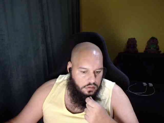 GuesssWho24