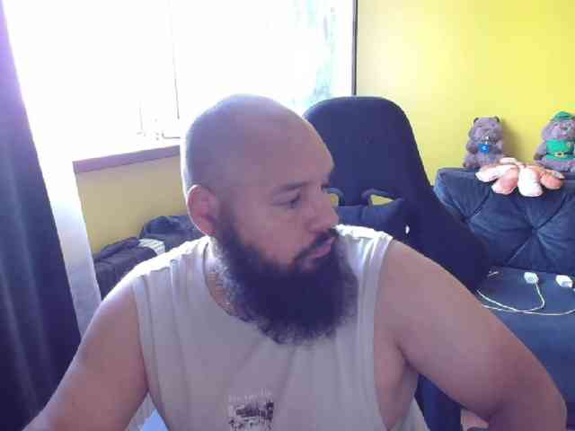 guessswho24