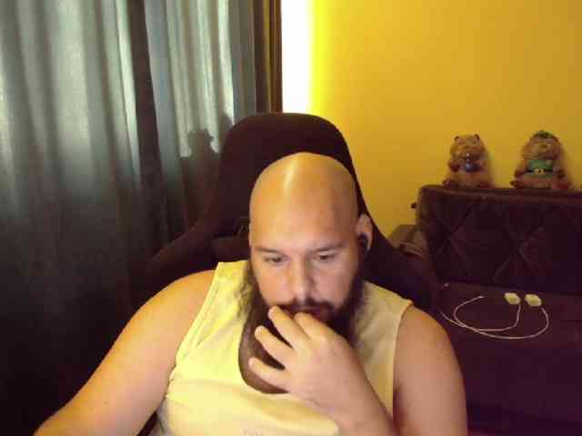 GuesssWho24
