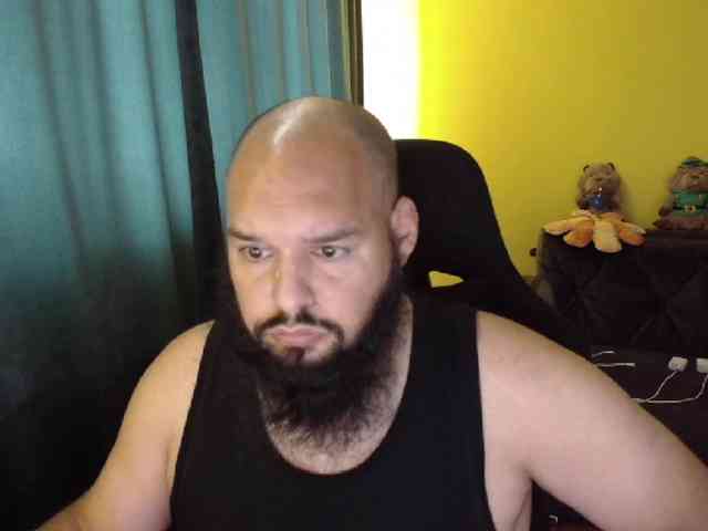 guessswho24 Live Webcam on BongaCams