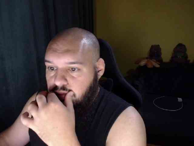 guessswho24