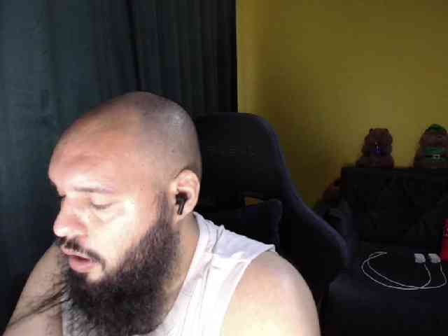 guessswho24