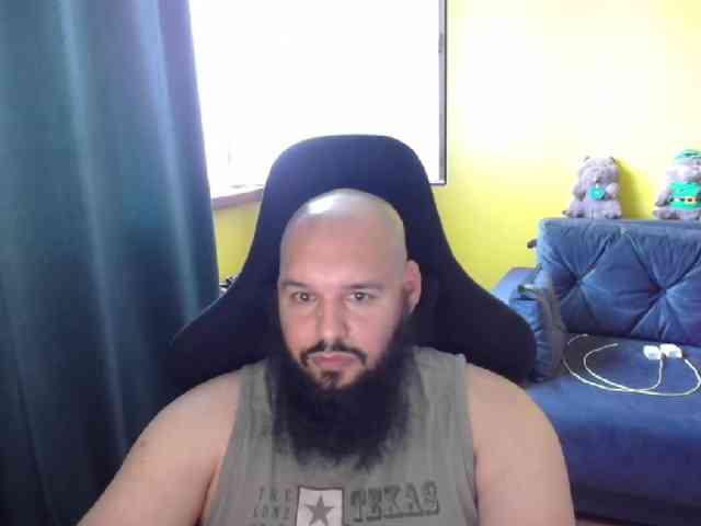 GuesssWho24