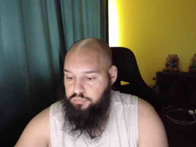 guessswho24 Live Webcam on BongaCams
