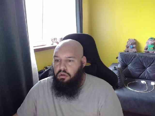 guessswho24