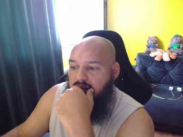 guessswho24
