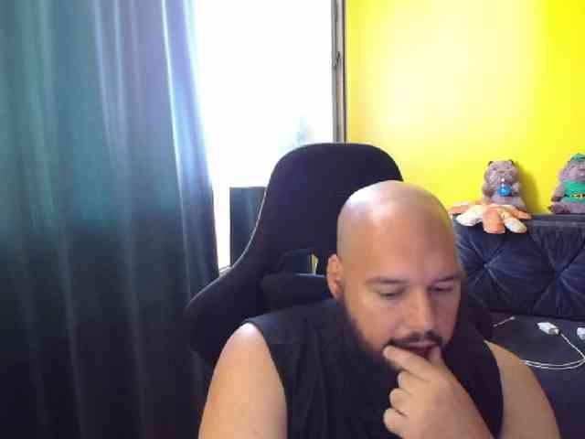 GuesssWho24