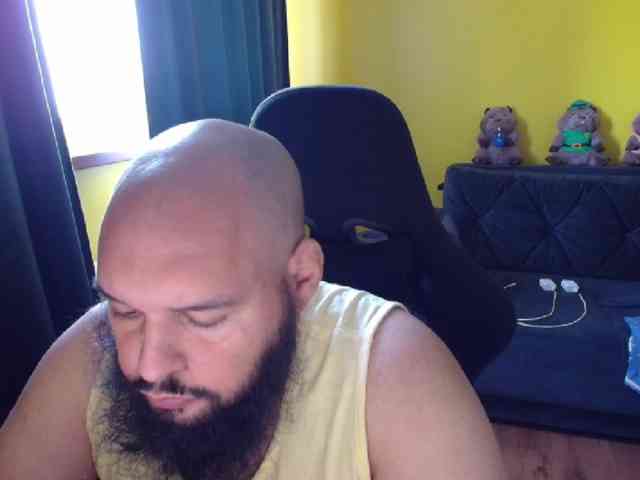 GuesssWho24