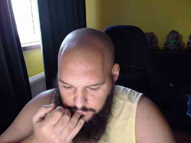 GuesssWho24