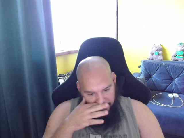 guessswho24