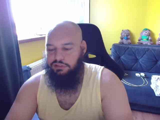 GuesssWho24
