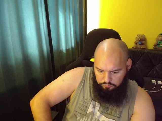 guessswho24