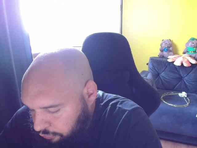 guessswho24 Sex Cam Show