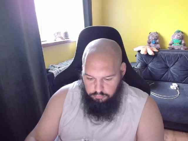 GuesssWho24