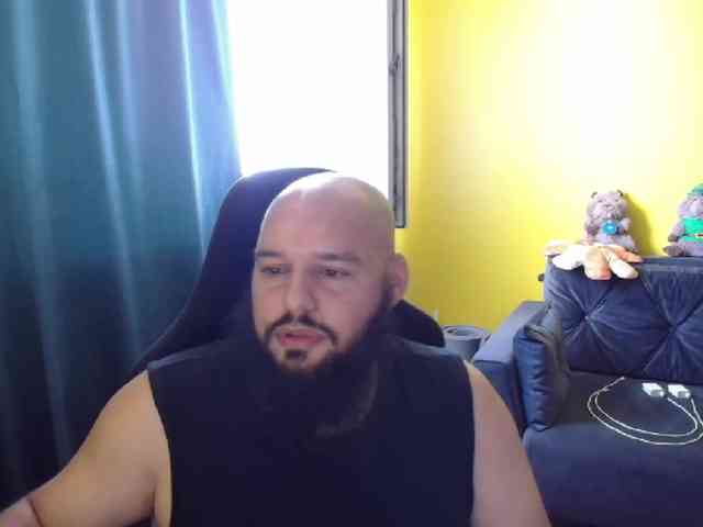 GuesssWho24