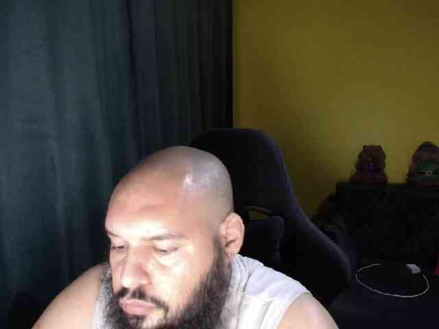 GuesssWho24