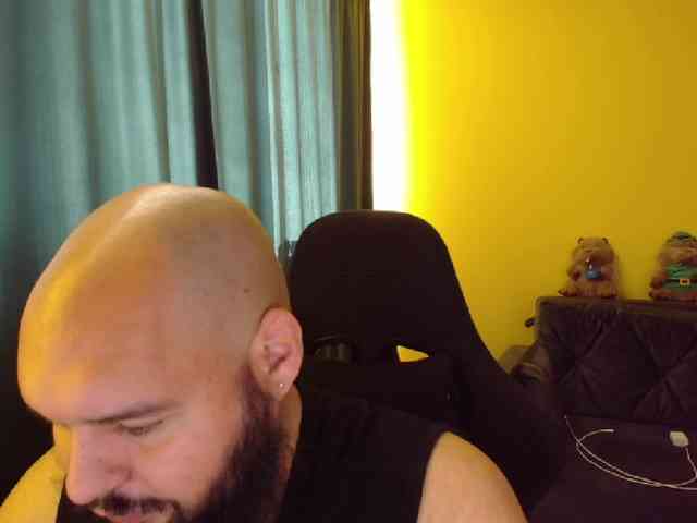 guessswho24
