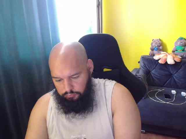 guessswho24