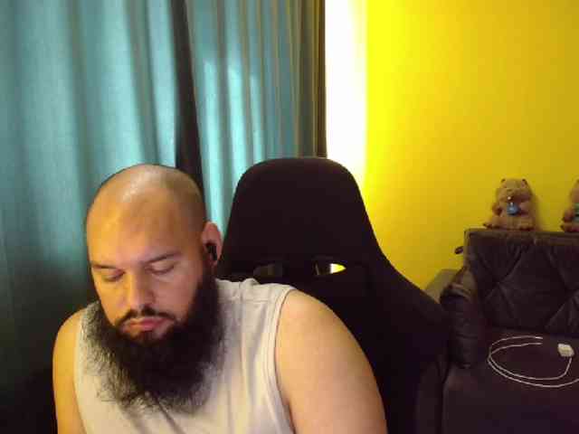 GuesssWho24