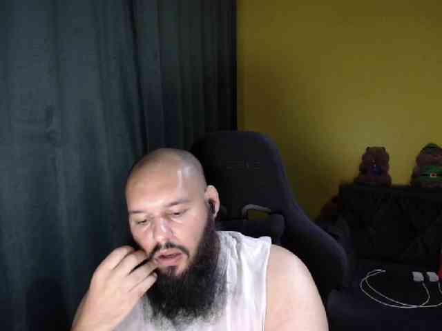 GuesssWho24