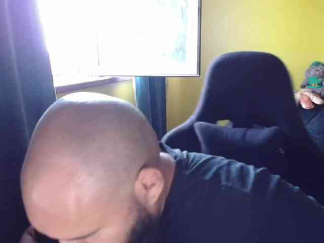 guessswho24