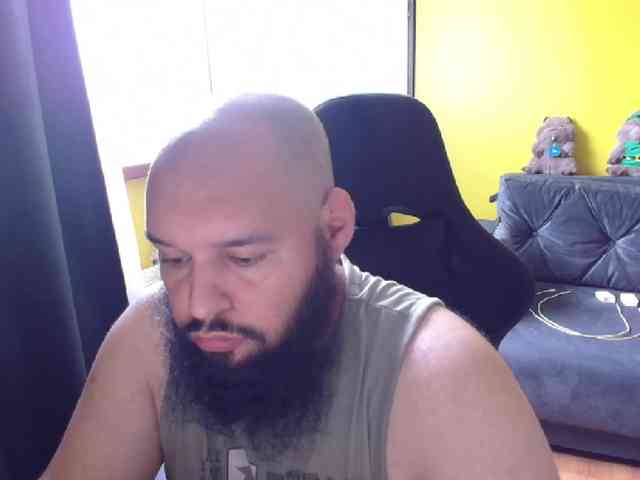 guessswho24