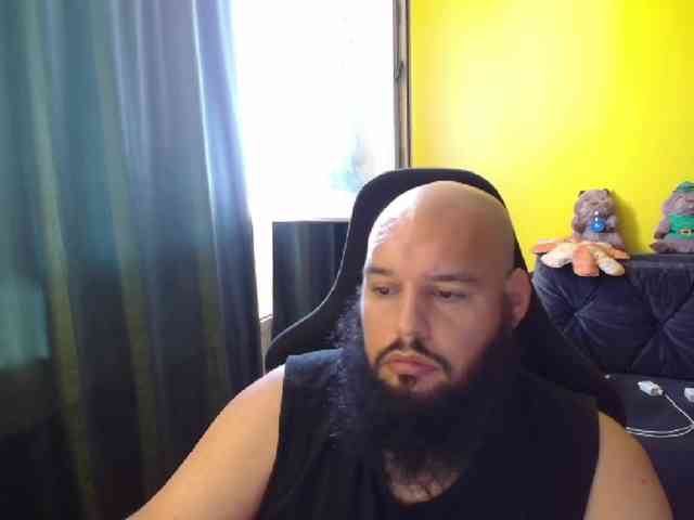 GuesssWho24