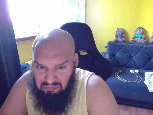 GuesssWho24
