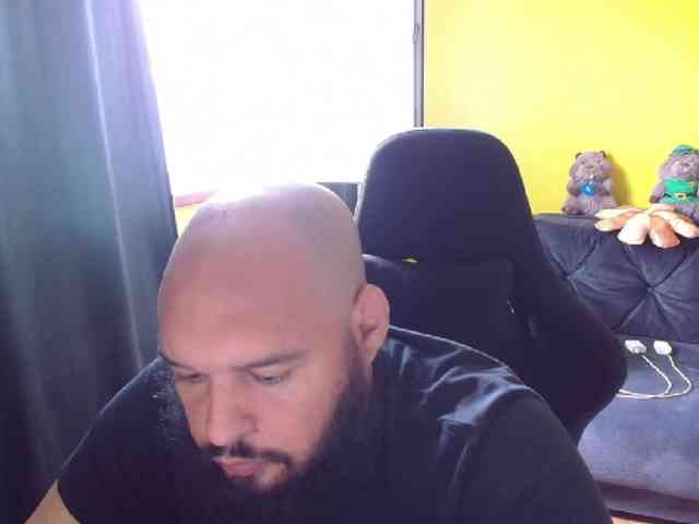 guessswho24