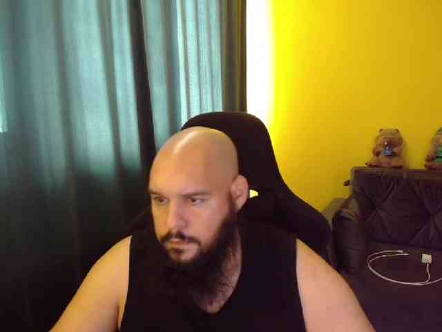 guessswho24