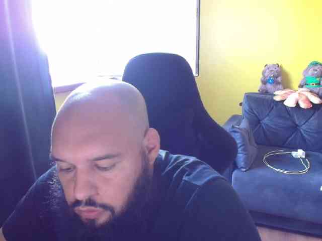 guessswho24