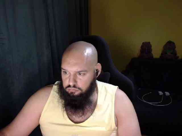 GuesssWho24