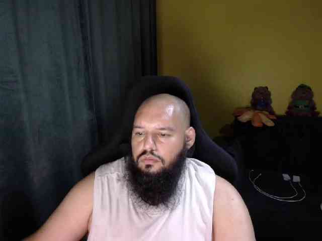 GuesssWho24