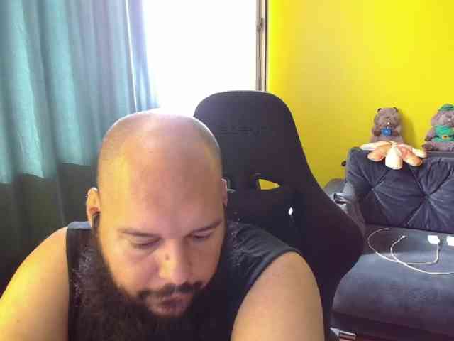 GuesssWho24
