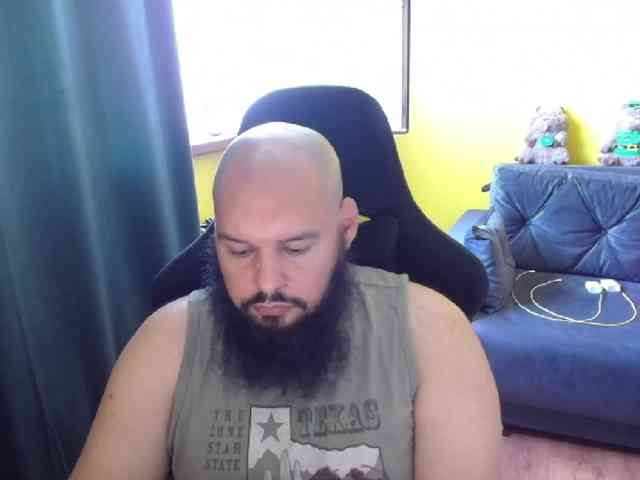 guessswho24
