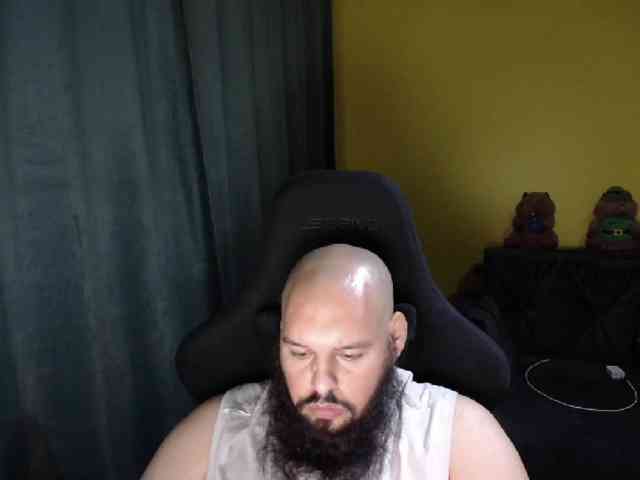 guessswho24 Live Webcam on BongaCams