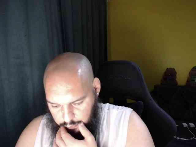 GuesssWho24