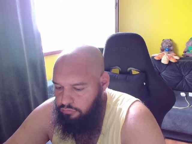 guessswho24