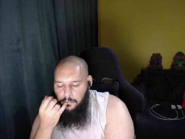 guessswho24