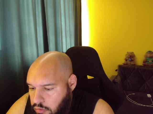 guessswho24